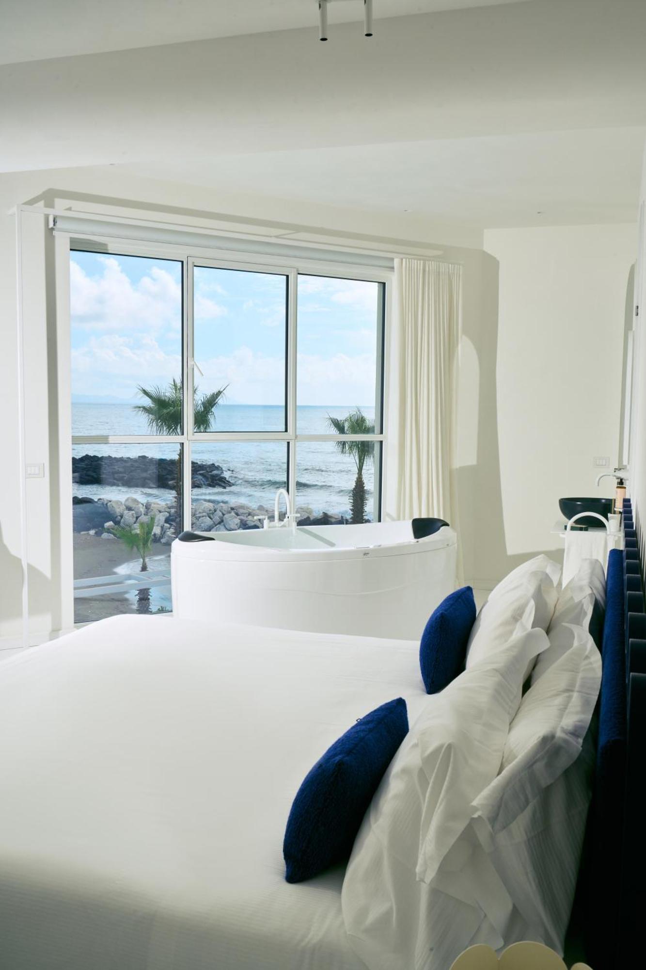 Calea Boutique Hotel Bacoli Eksteriør bilde